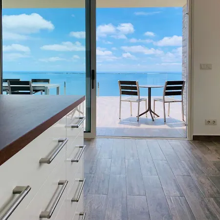 Апартаменты Ocean View Рибейра-Брава